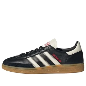adidas handball spezial musta luonnonvalkoinen punainen 1 330x330 - Adidas Handball Spezial "Musta, luonnonvalkoinen, punainen"